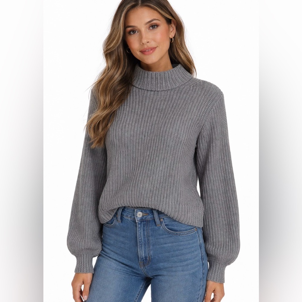 Abercrombie and Fitch Cozy Gray Turtleneck Sweater